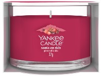 YANKEE CANDLE VOTIVNÍ SVÍČKA PLNĚNÁ VE SKLE SANTA ON SKIS